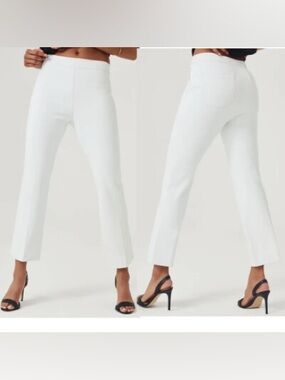Spanx Size S On-the-Go Kick Flare Pant - Classic White